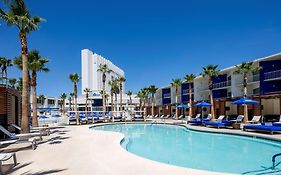 Tropicana A Doubletree By Hilton & Casino - Free Parking